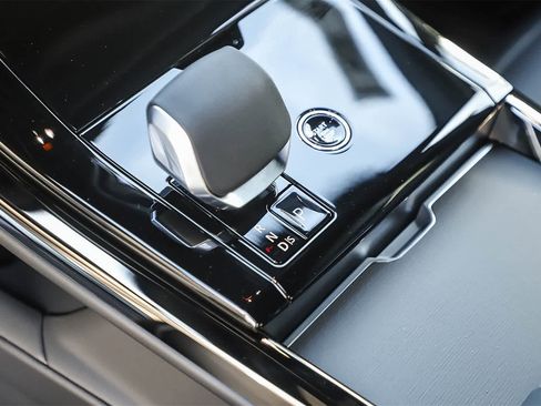 New 2026 Land Rover Range Rover Sport Dynamic SE image 18