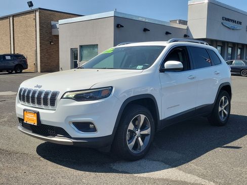 Certified 2020 Jeep Cherokee Limited image 3