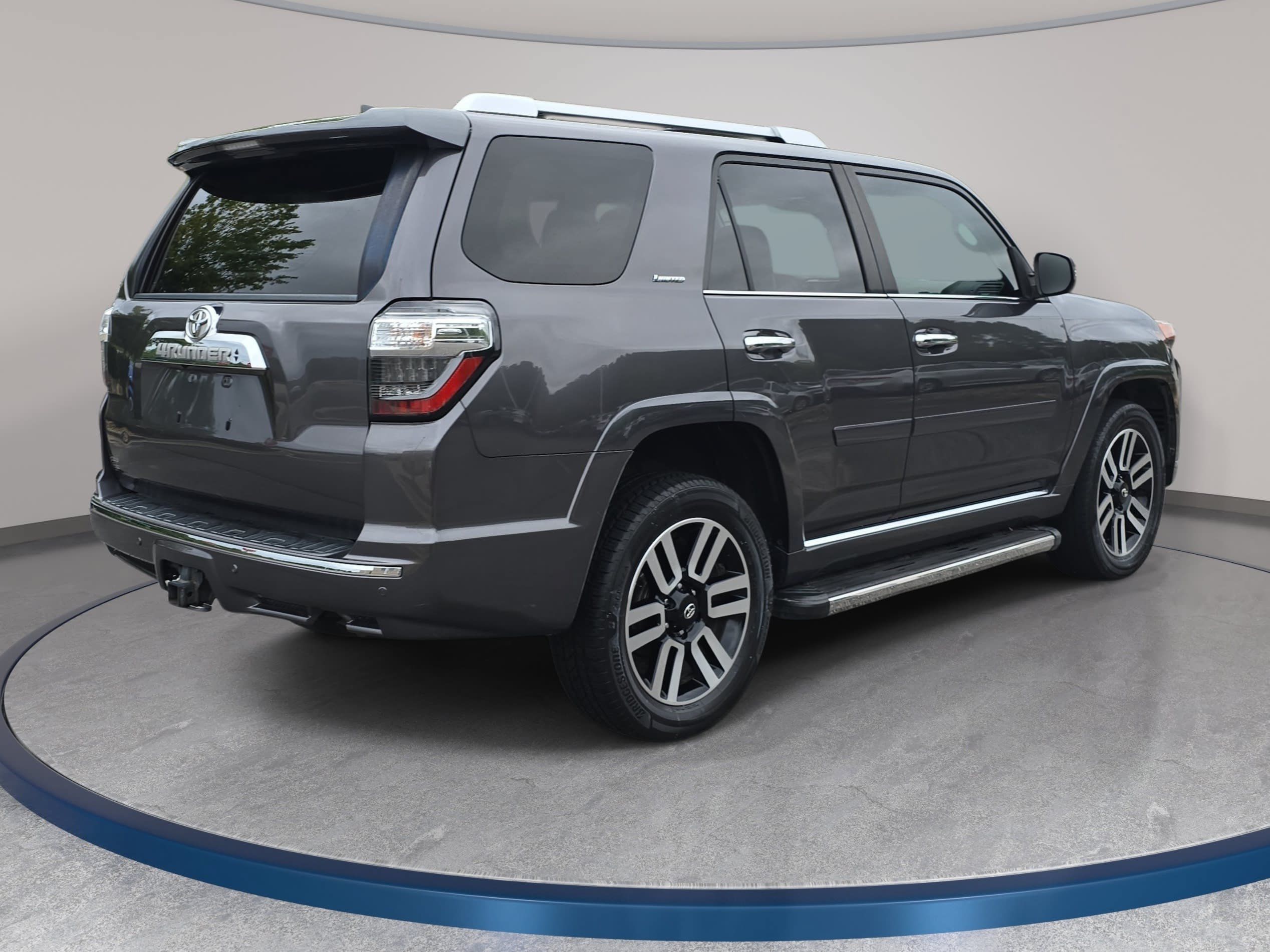 Used 2016 Toyota 4Runner Limited AWD/4WD image 5