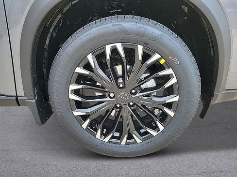New 2026 Nissan Rogue SV AWD/4WD image 9