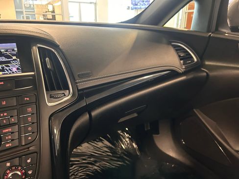 Used 2017 Buick Cascada Premium image 22