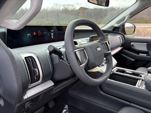 New 2026 Ford Expedition Max Active image 31