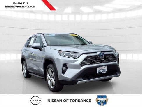 Used 2019 Toyota RAV4 Limited AWD/4WD image 1