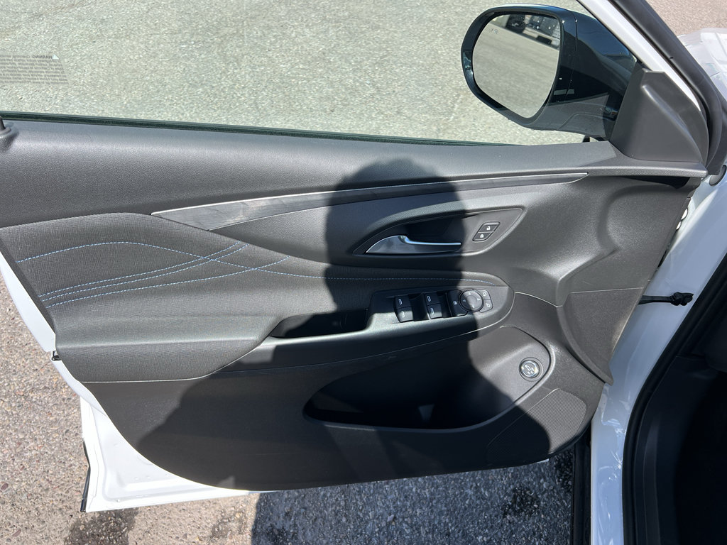 New 2026 Buick Envista Sport Touring w/ Convenience I Package FWD image 28
