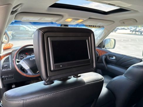 Used 2016 INFINITI QX80 4WD image 16
