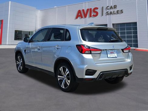 Used 2025 Mitsubishi Outlander Sport SE AWD/4WD image 3