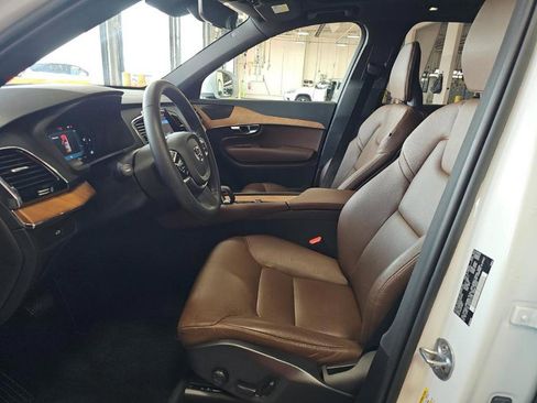 Used 2023 Volvo XC90 B6 Plus w/ Protection Package AWD/4WD image 3