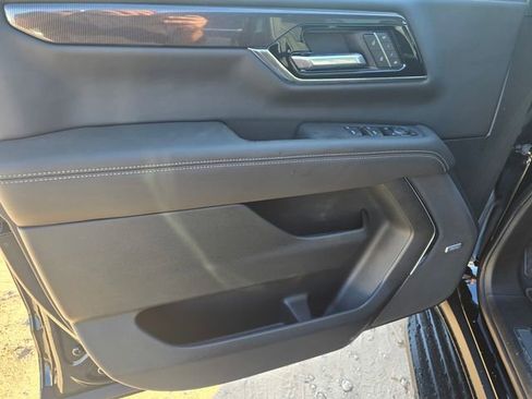 New 2026 GMC Yukon XL Elevation image 21