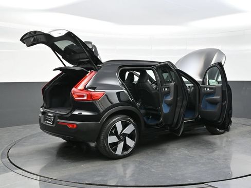 Used 2023 Volvo XC40 Recharge Ultimate w/ Protection Package Premier AWD/4WD image 45