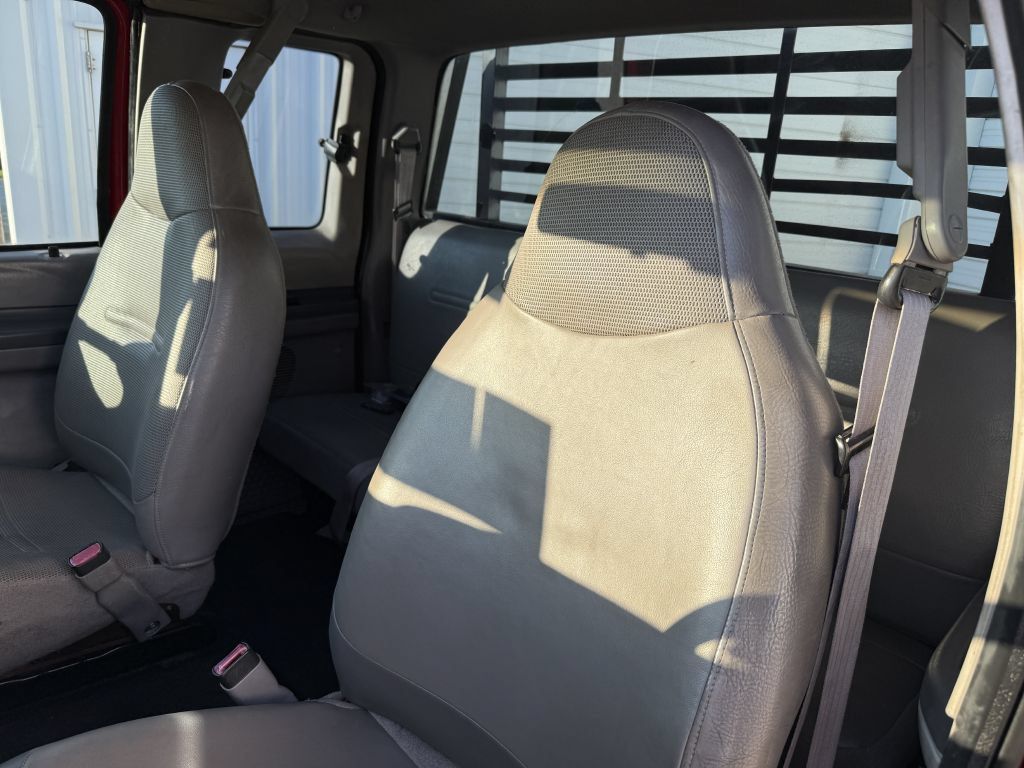Used 2000 Ford F350 4x4 SuperCab DRW Super Duty image 32
