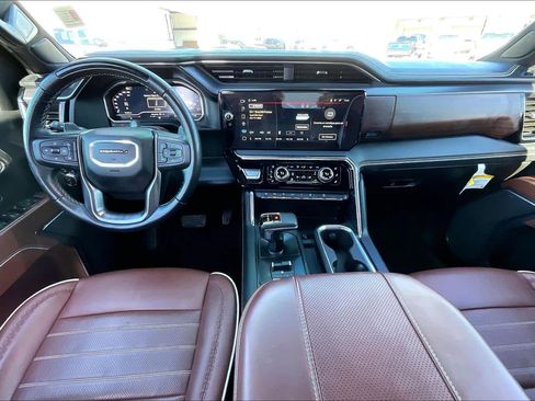 Certified 2025 GMC Sierra 1500 Denali Ultimate image 14