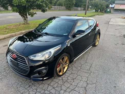 Used 2015 Hyundai Veloster Turbo image 1