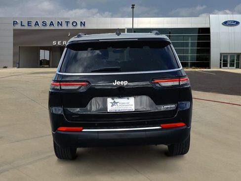 Used 2025 Jeep Grand Cherokee L Laredo w/ Luxury Tech Group I RWD image 4