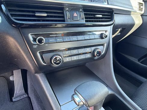 Used 2020 Kia Optima S FWD image 14