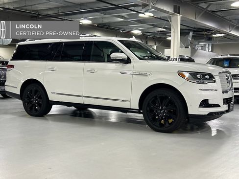 Used 2023 Lincoln Navigator L Reserve AWD/4WD image 1