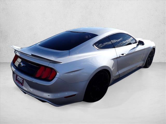 Used 2017 Ford Mustang Coupe RWD image 4