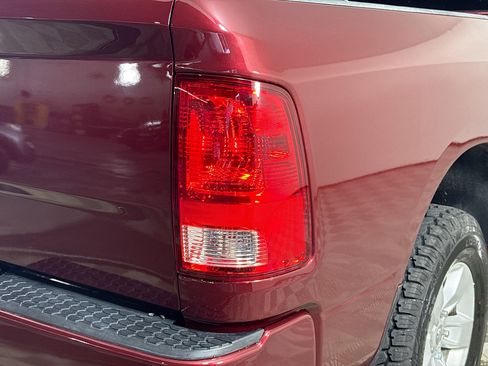 Used 2018 RAM 1500 Express image 32