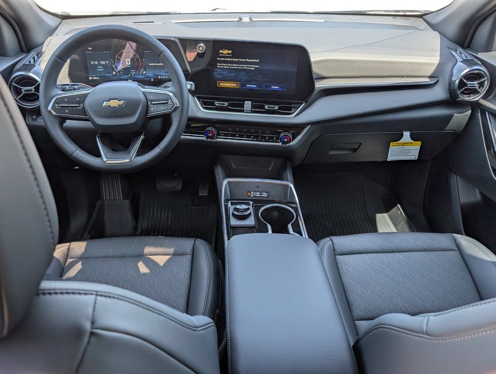 New 2027 Chevrolet Equinox LT w/ Convenience Package II FWD image 5