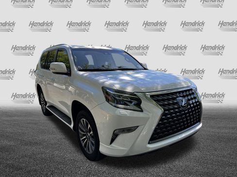 Used 2020 Lexus GX 460 Luxury w/ Accessory Package image 2