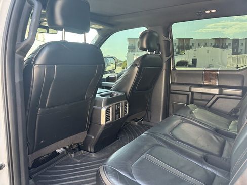 Used 2015 Ford F150 Platinum w/ Equipment Group 701A Luxury AWD/4WD image 37