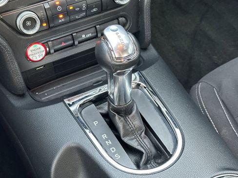 Used 2016 Ford Mustang Coupe image 20