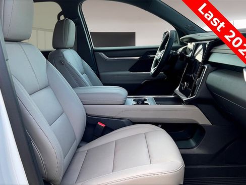 New 2025 GMC Acadia Elevation w/ Super Cruise Package image 10