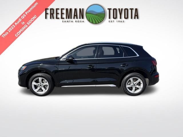 Used 2023 Audi Q5 2.0T Premium w/ Convenience Package AWD/4WD image 1