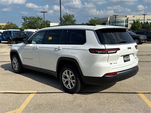 Used 2022 Jeep Grand Cherokee L Limited image 7