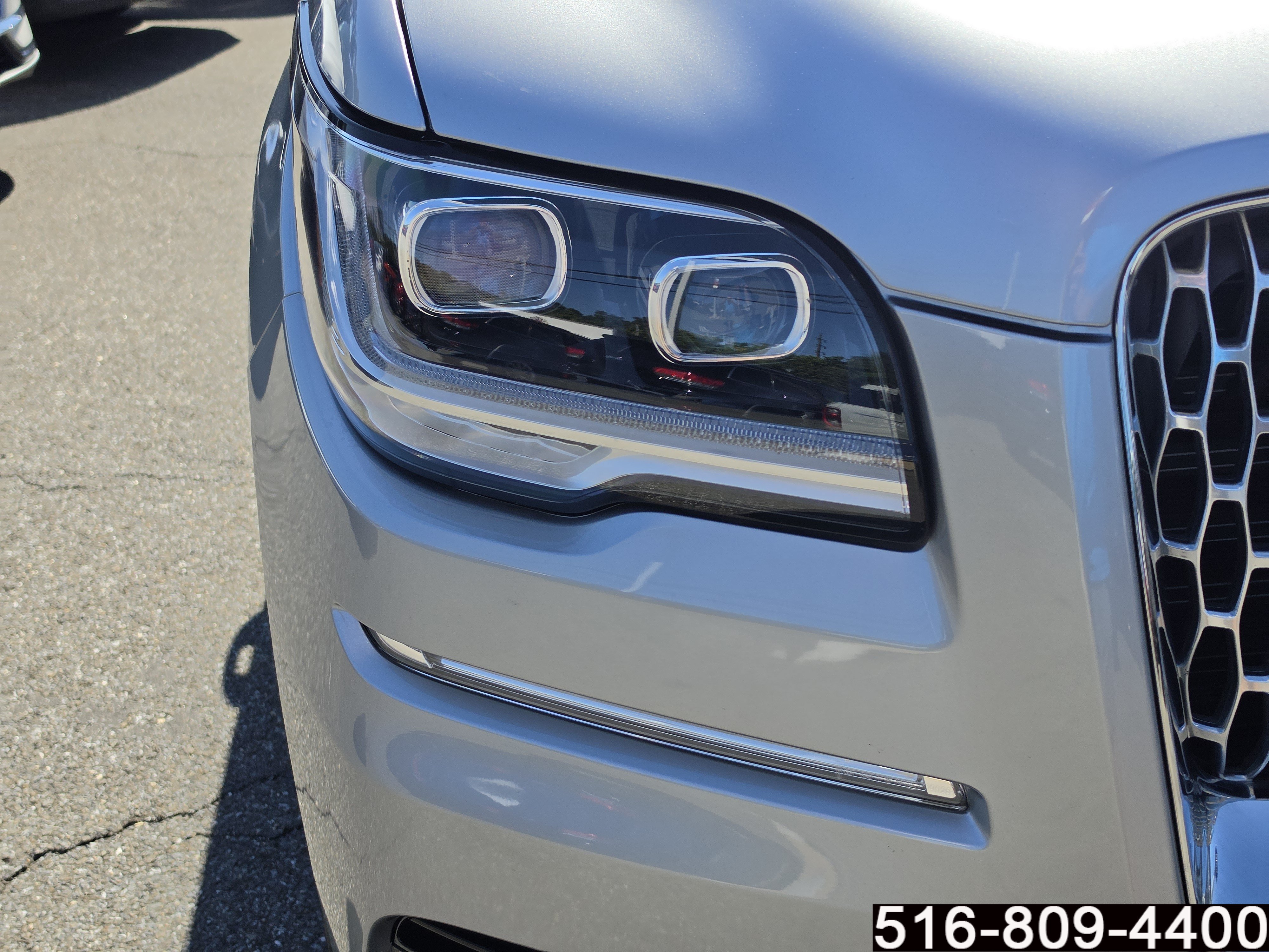 Used 2023 Lincoln Navigator Reserve AWD/4WD image 11