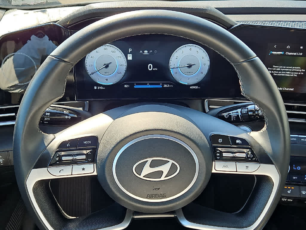 Used 2025 Hyundai Elantra SEL FWD image 19