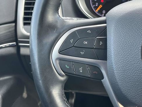 Used 2022 Jeep Grand Cherokee Limited image 28