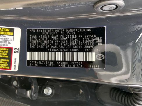 Used 2025 Toyota Camry SE w/ Convenience Package image 33