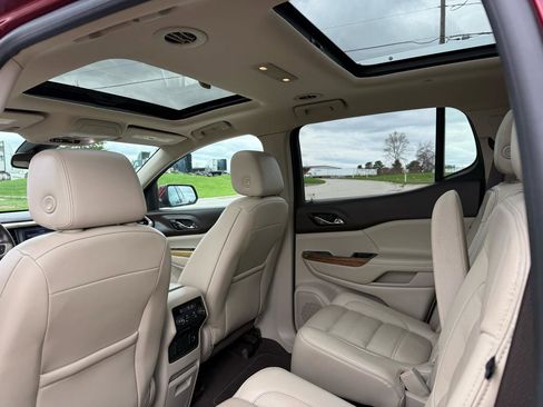 Used 2017 GMC Acadia Denali w/ Technology Package AWD/4WD image 19