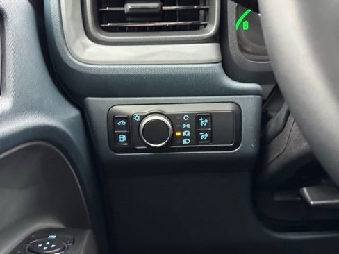 Certified 2024 Ford Maverick XLT w/ XLT Luxury Package image 32