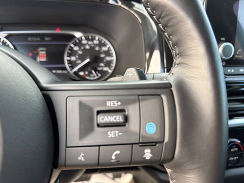 Used 2025 Nissan Pathfinder SV AWD/4WD image 20
