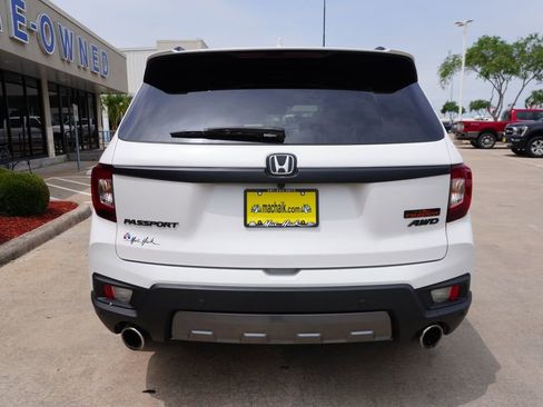 Used 2023 Honda Passport TrailSport image 5