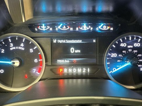 Used 2020 Ford F250 XLT w/ XLT Premium Package image 18