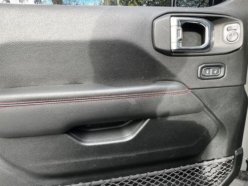 Used 2021 Jeep Wrangler Unlimited Rubicon image 13