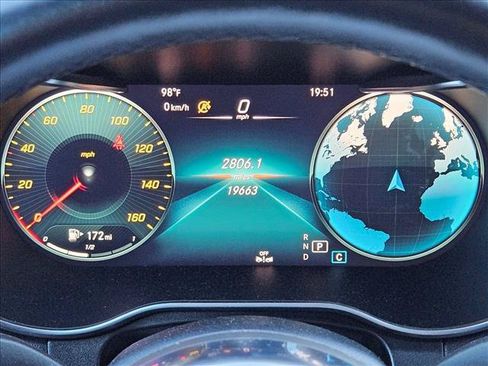 Used 2023 Mercedes-Benz GLC 300 4MATIC Coupe image 8