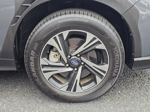 Used 2024 Subaru Crosstrek 2.0i Premium AWD/4WD image 9