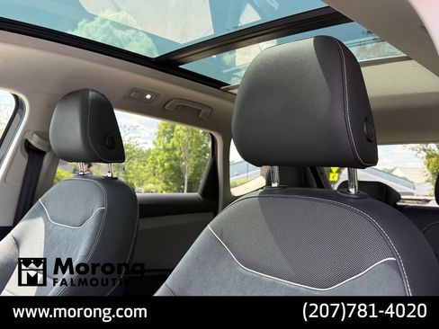 Used 2023 Volkswagen Taos SE w/ Panoramic Sunroof Package AWD/4WD image 29