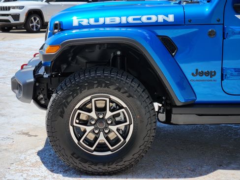 New 2026 Jeep Gladiator Rubicon w/ Whitecap Package AWD/4WD image 5