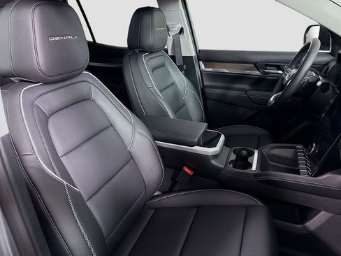New 2026 GMC Terrain Denali w/ LPO, Floor Liner Package image 28