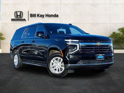 Used 2025 Chevrolet Suburban LT w/ Comfort Package