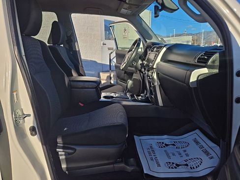 Used 2022 Toyota 4Runner SR5 image 28