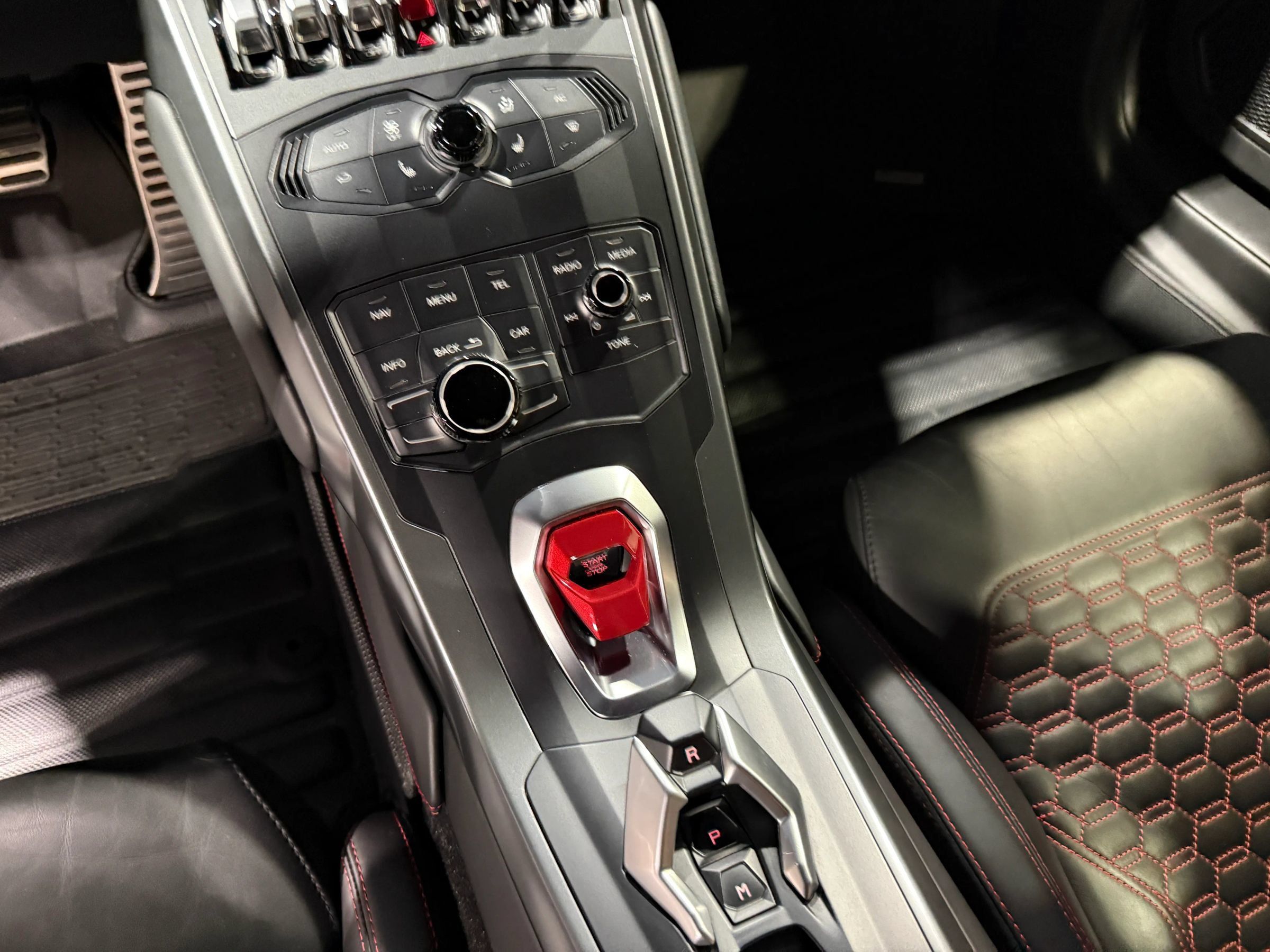 Used 2017 Lamborghini Huracan LP 580-2 RWD image 53