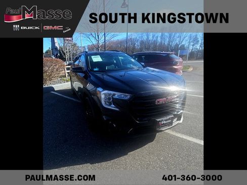 Used 2023 GMC Terrain SLT w/ Infotainment Package II image 7