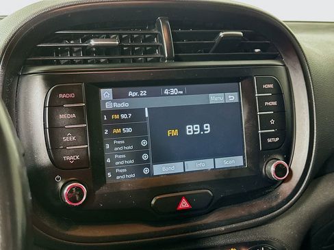 Used 2020 Kia Soul GT-Line FWD image 13