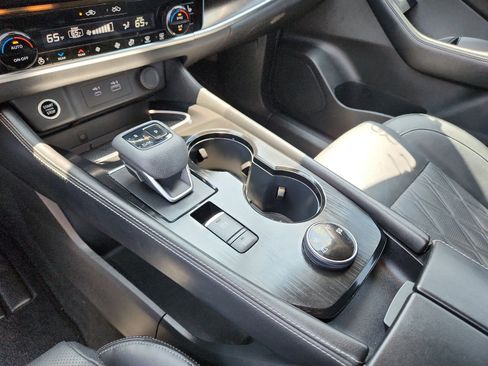 Used 2022 Nissan Rogue Platinum w/ Head-Up Display Package image 19