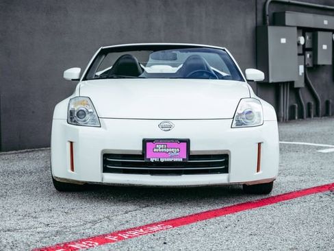 Used 2007 Nissan 350Z Grand Touring image 11